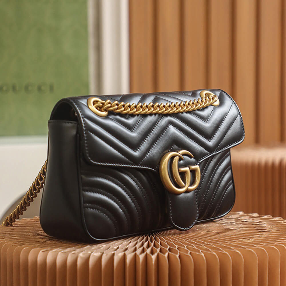 GG Marmont small matelasse shoulder bag angle 3
