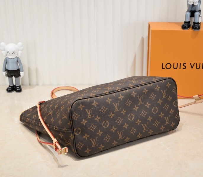 Louis Vuitton Monogram Canvas Neverfull MM Tote In Red angle 4