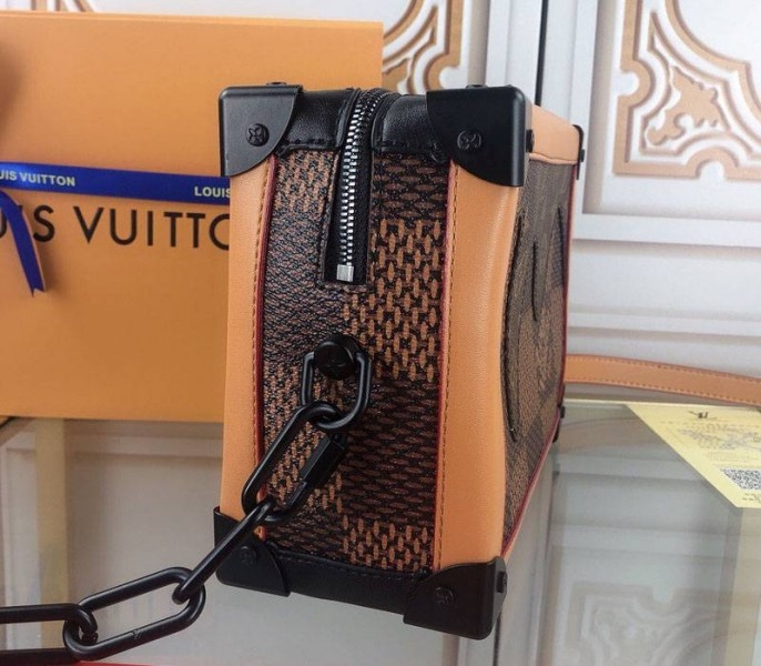 Louis Vuitton Other Canvas Soft Trunk angle 4