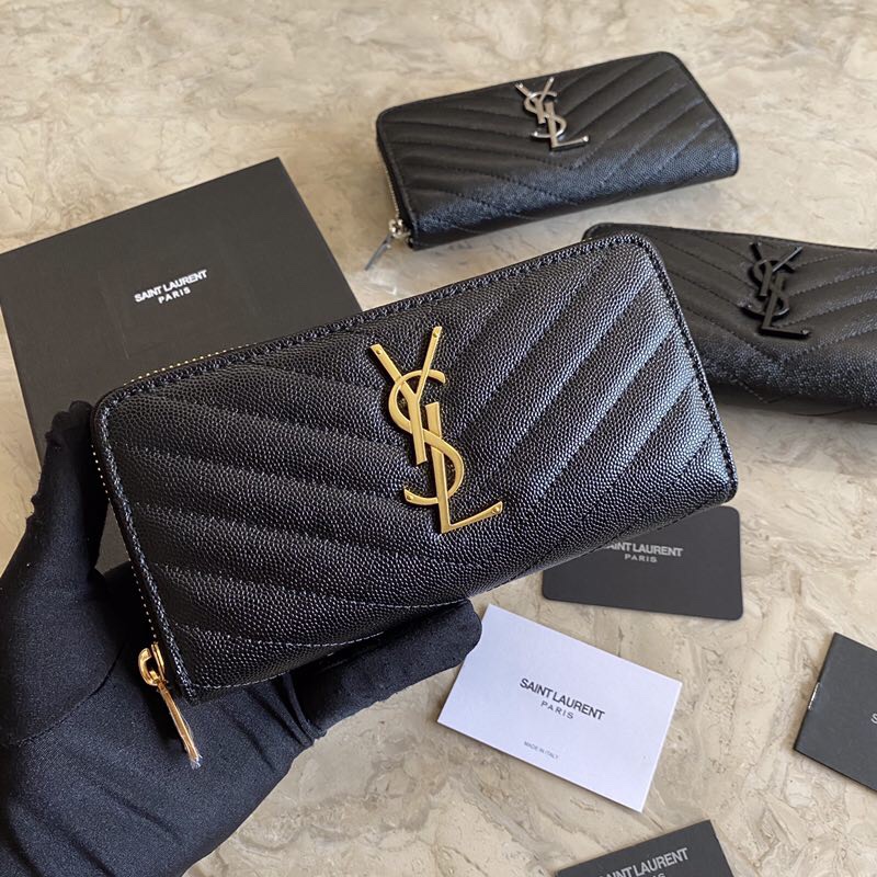 YSL WALLET angle 4
