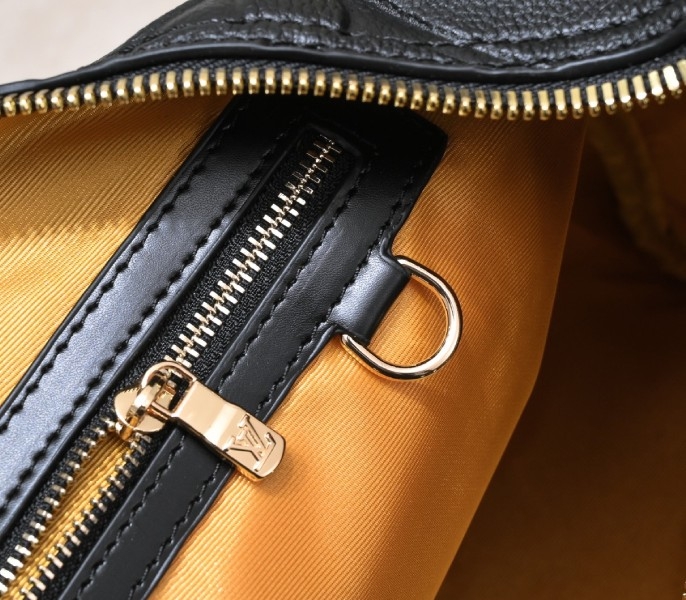 LV Monogram Empreinte Keepall Bandouliere 45 In Black angle 5
