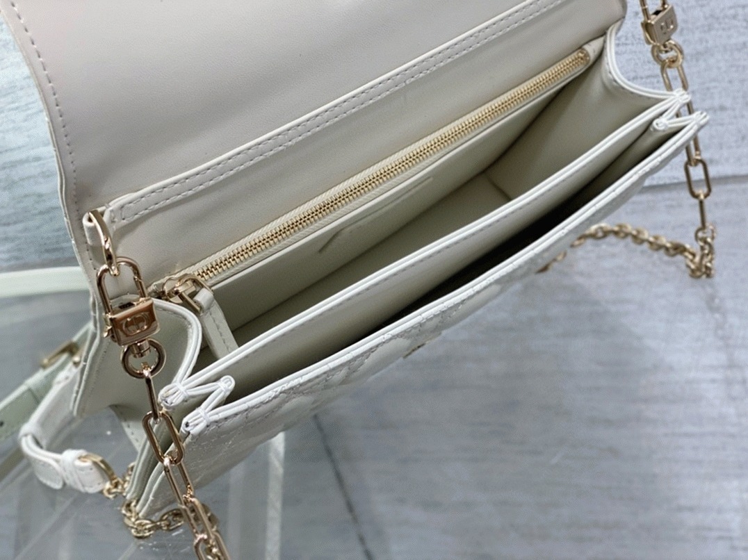 Dior Miss Dior Top Handle Bag Replica in White Cannage Lambskin angle 5