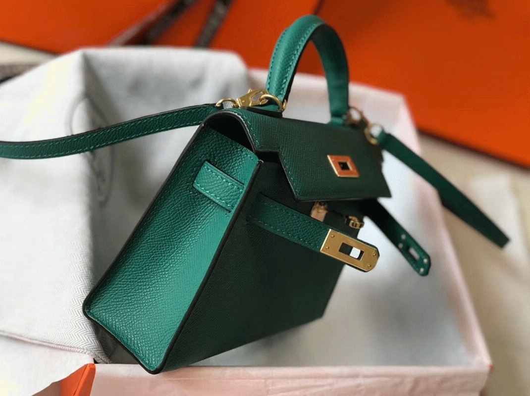 Hermes Kelly Mini II Bag Replica in Vert Vertigo angle 3