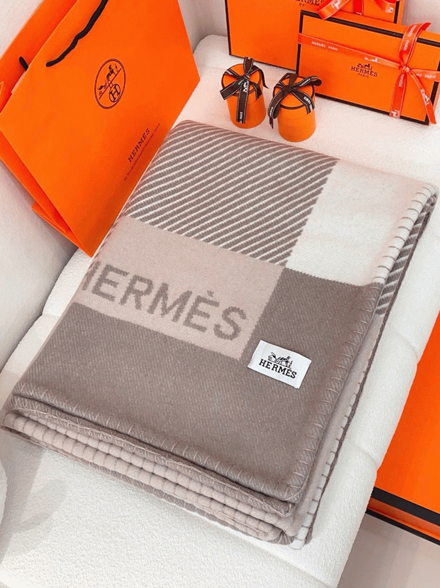 Best replica Hermes H Riviera blanket in beige wool and cashmere angle 5