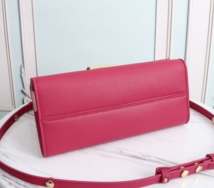 Louis Vuitton Twist One Handle MM Handbag In Rose angle 4
