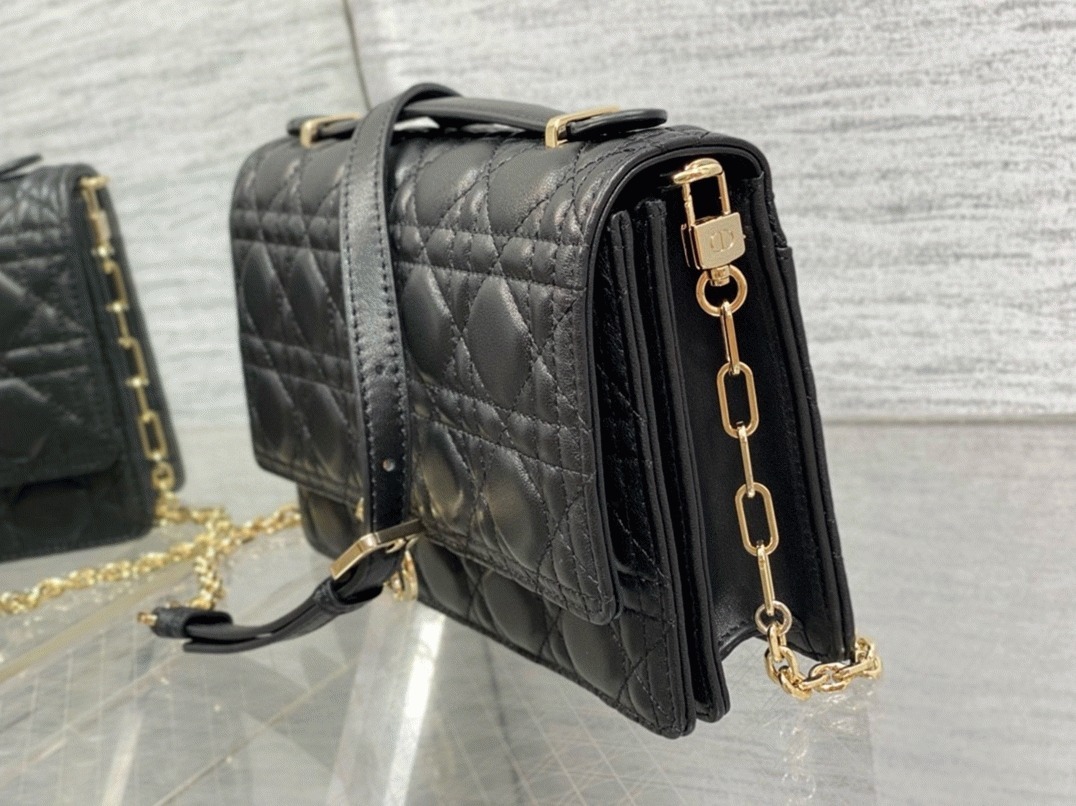 Dior Miss Dior Top Handle Bag Fake in Black Cannage Lambskin angle 4