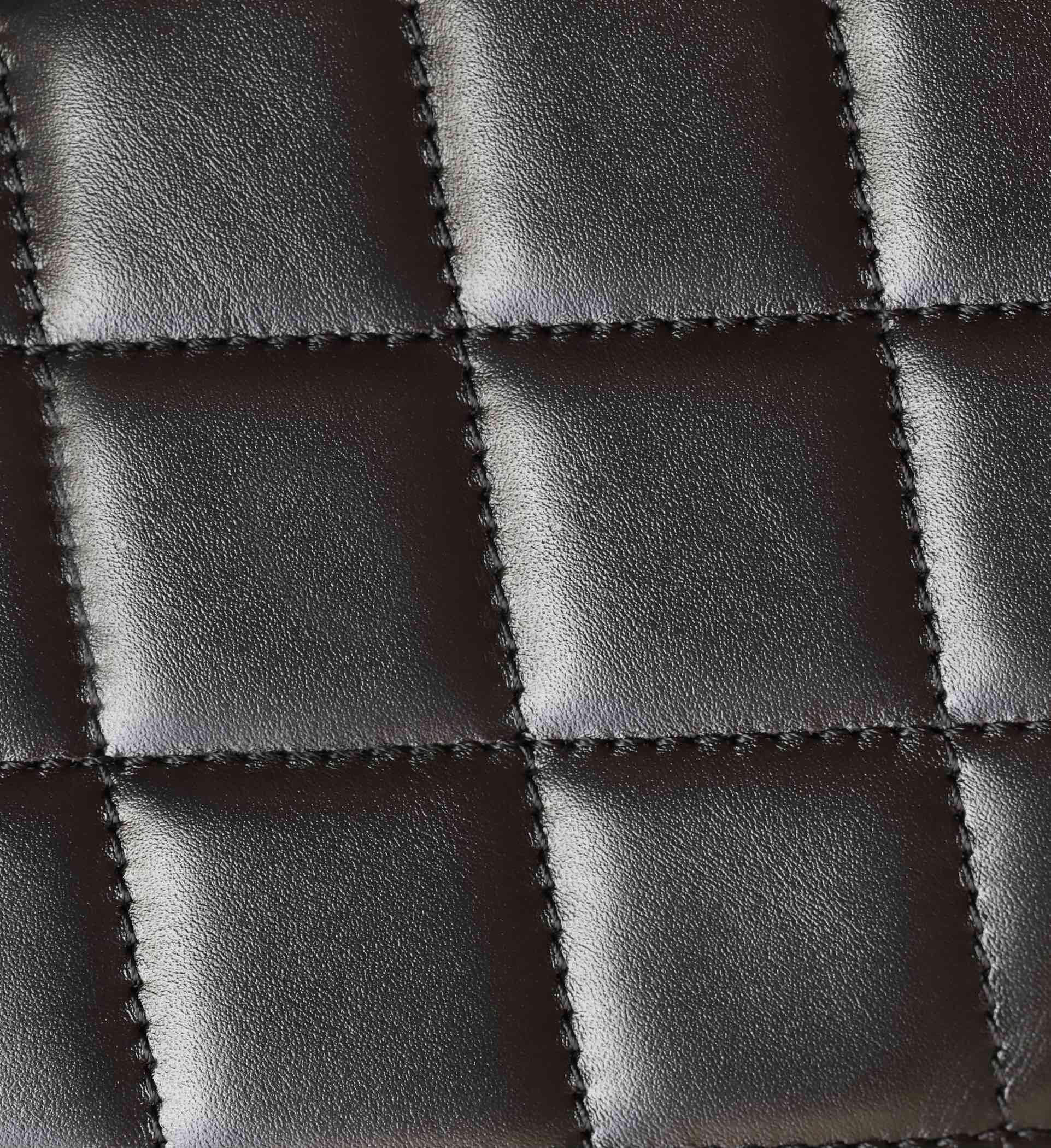 𝖠𝗇𝗍𝗂𝖻𝖺 flap bag angle 2