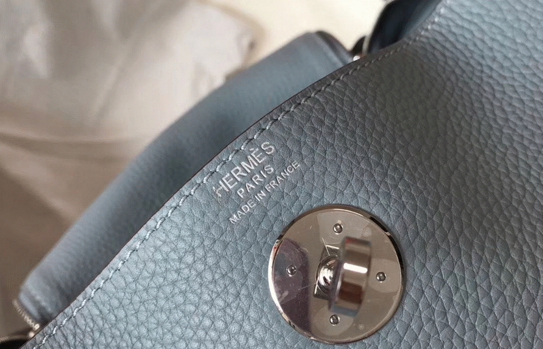Replica Hermes Lindy 30cm bag in blue lin color angle 4