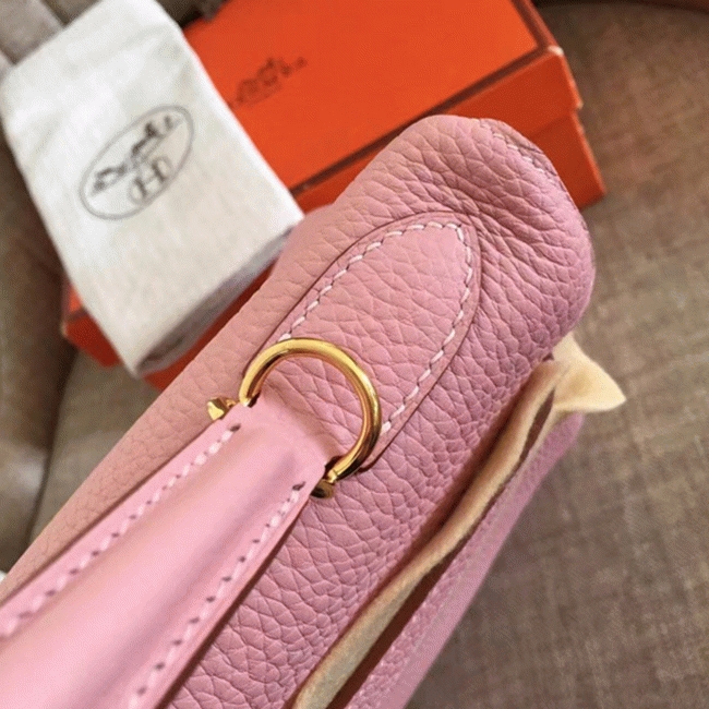 Pink Clemence Replica Hermes Kelly Retourne 28cm Feminine Handbag angle 3