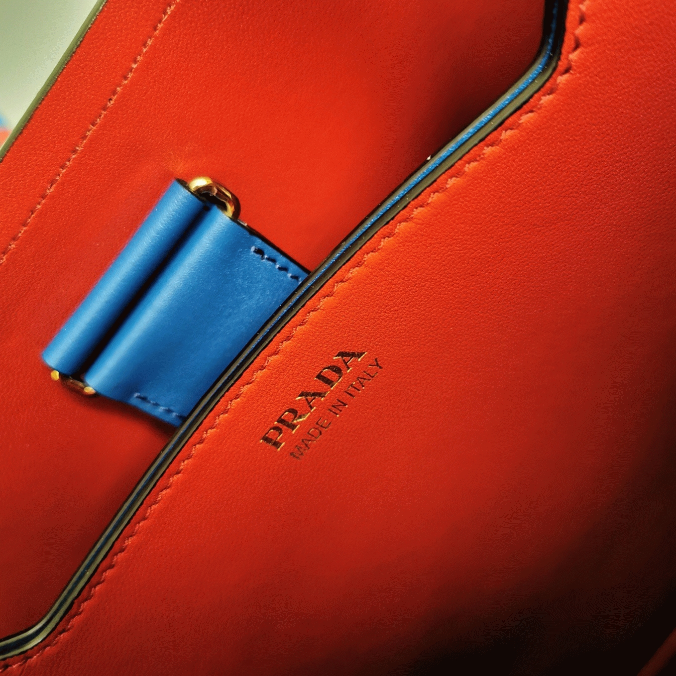 Blue Prada Large Panier Bag Fake angle 5