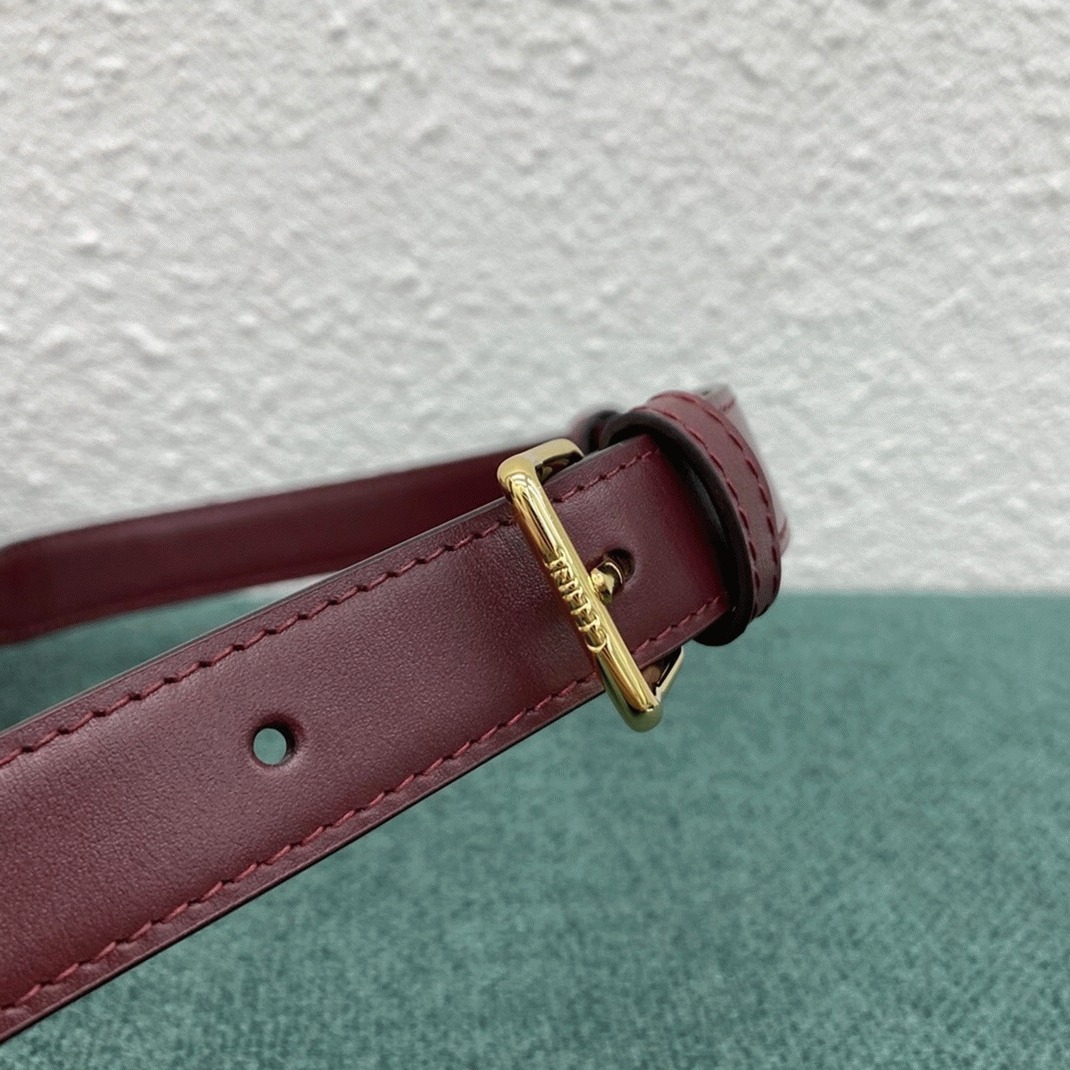 Top Quality Replica Celine Triomphe Medium Bag In Bordeaux angle 5