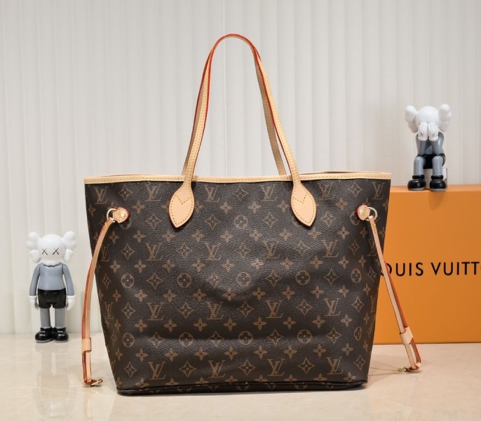 Louis Vuitton Monogram Canvas Neverfull MM Tote In Beige angle 3