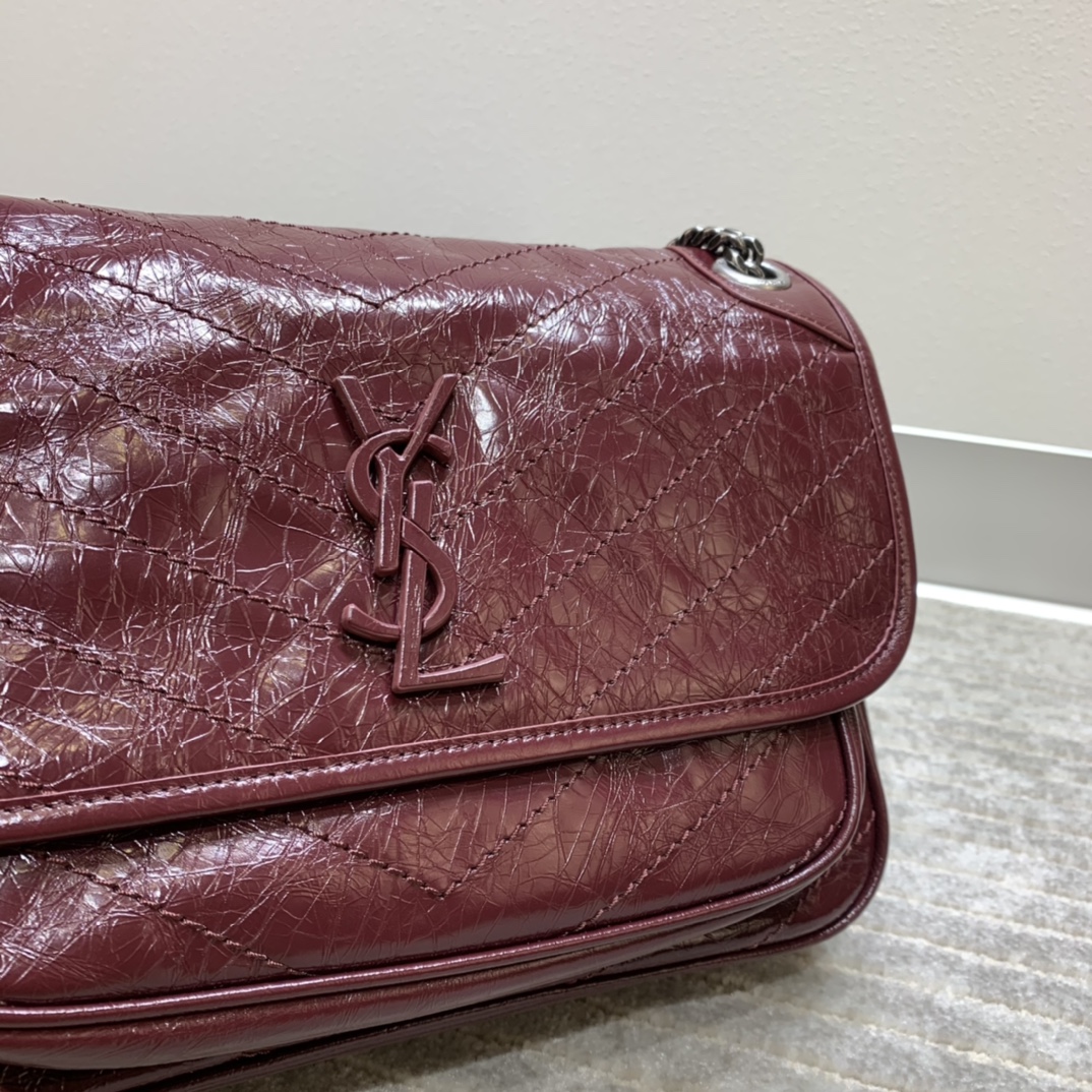 YSL MEDIUM angle 3