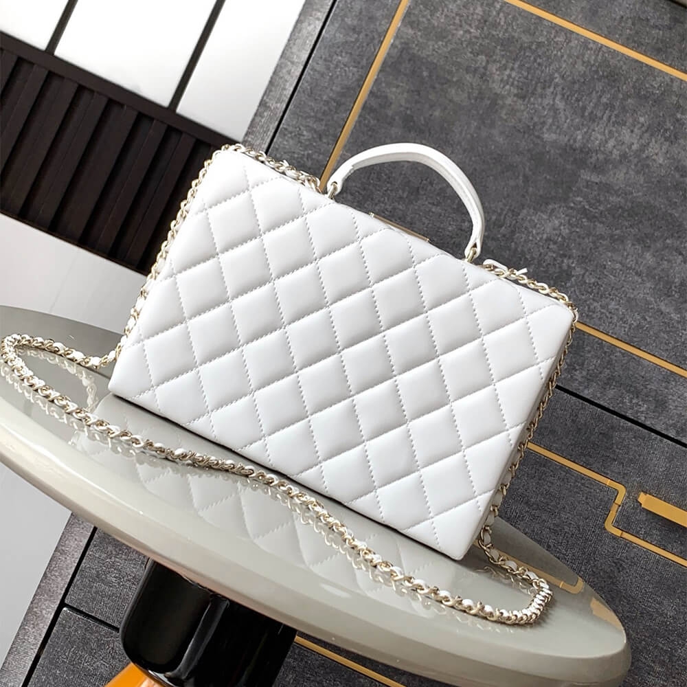 CHANEL Box Pack(High-end grade) angle 2