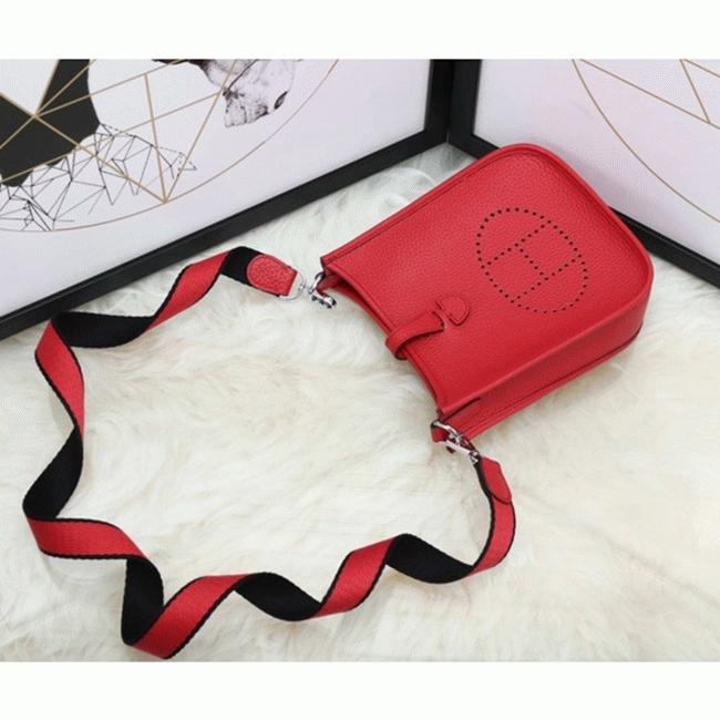 Red Evelyne II TPM Messenger Bag Replica Hermes Compact Purse angle 2
