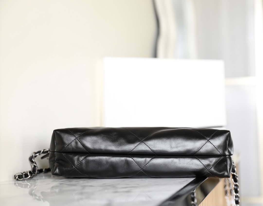 𝖠𝗇𝗍𝗂𝖻𝖺 𝖹𝖯 bag angle 5