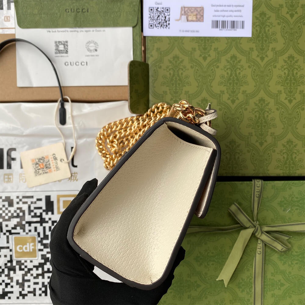 Padlock small berry shoulder bag angle 5