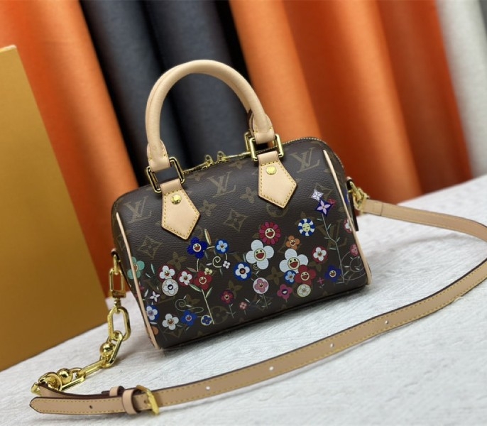 Louis Vuitton X TM Monogram Canvas Speedy Bandouliere 20 angle 4