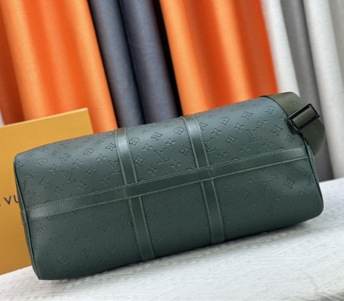 Louis Vuitton Taurillon Leather Keepall Bandouliere 50 In Borneo Green angle 5