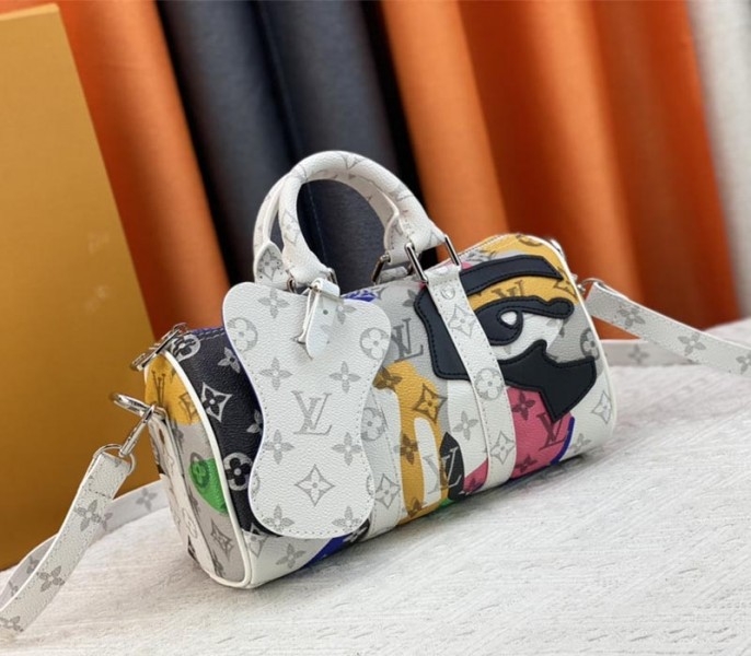 Louis Vuitton J Hope X Keepall Bandouliere 25 Multicolor Travel Bag In Two Eyes Patches angle 2