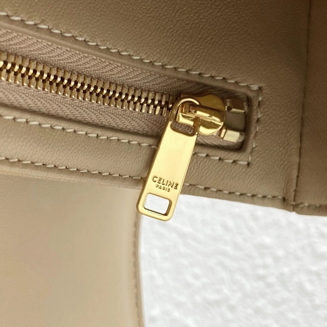 Top Quality Imitation Celine Triomphe Medium Bag In Nude angle 2