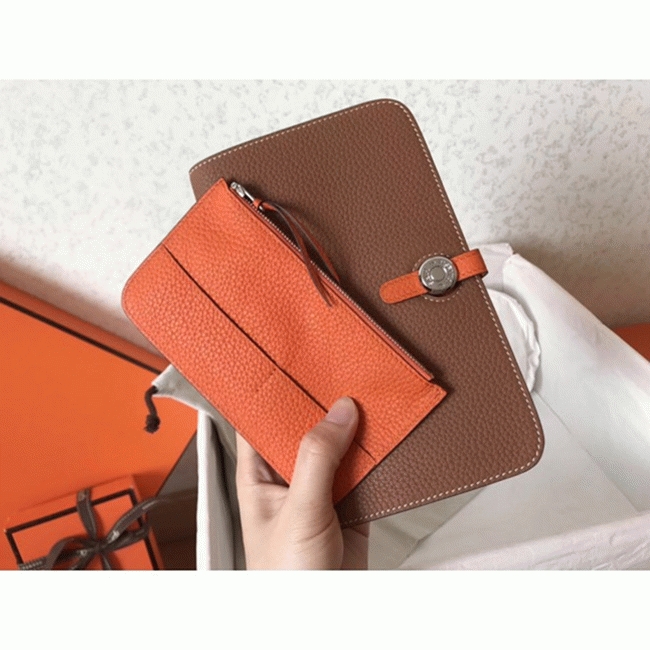 Brown orange replica Hermes Dogon duo wallet angle 3