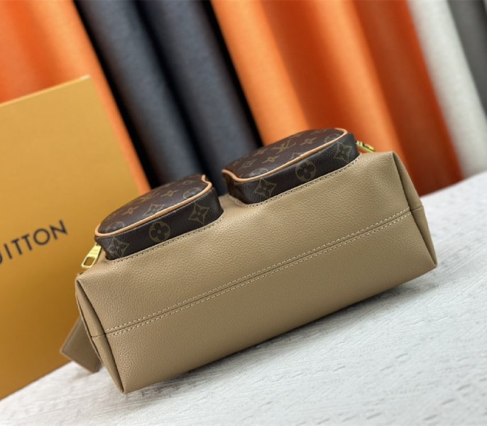 LV Other Leathers Cargo Hobo In Beige angle 4