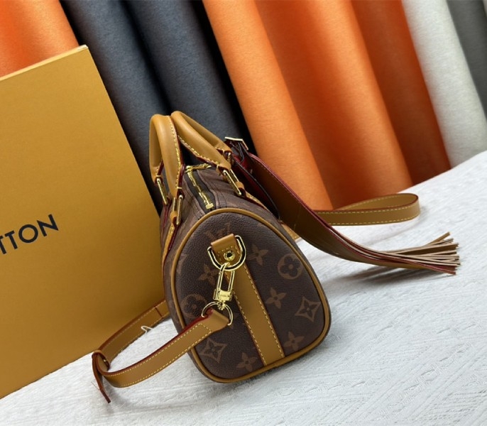 Louis Vuitton Monogram Dust Canvas Keepall Bandouliere 25 City Bag In Aged Natural angle 3