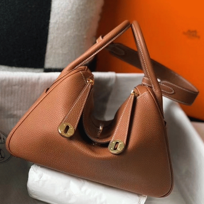 Luxury replica Hermes Lindy 26cm handbag in gold