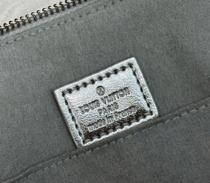 Louis Vuitton Other Monogram Canvas Alma BB angle 3