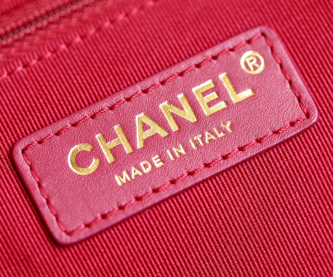 Chanel Hobo bag angle 3