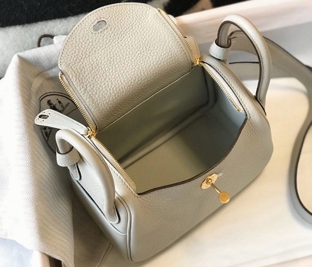 Best replica Hermes Lindy Mini handbag in pearl grey angle 2