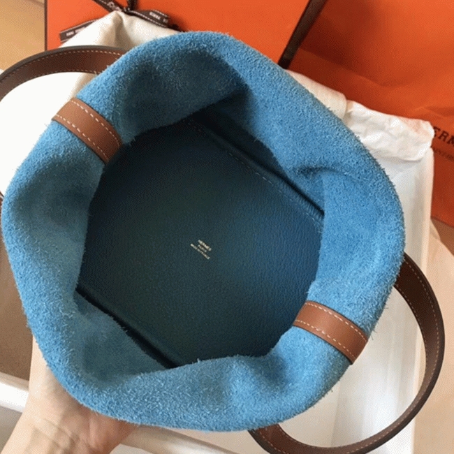 Blue jean 1:1 replica Hermes bicolor Picotin Lock 18cm handbag angle 3