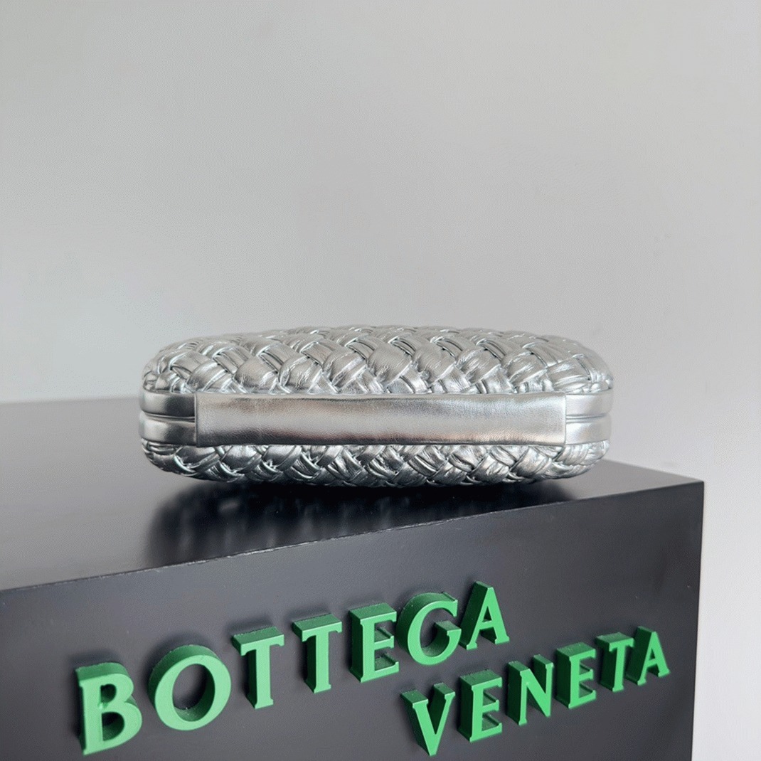 Fake Bottega Veneta Knot Minaudiere Clutch Silver Intreccio angle 3