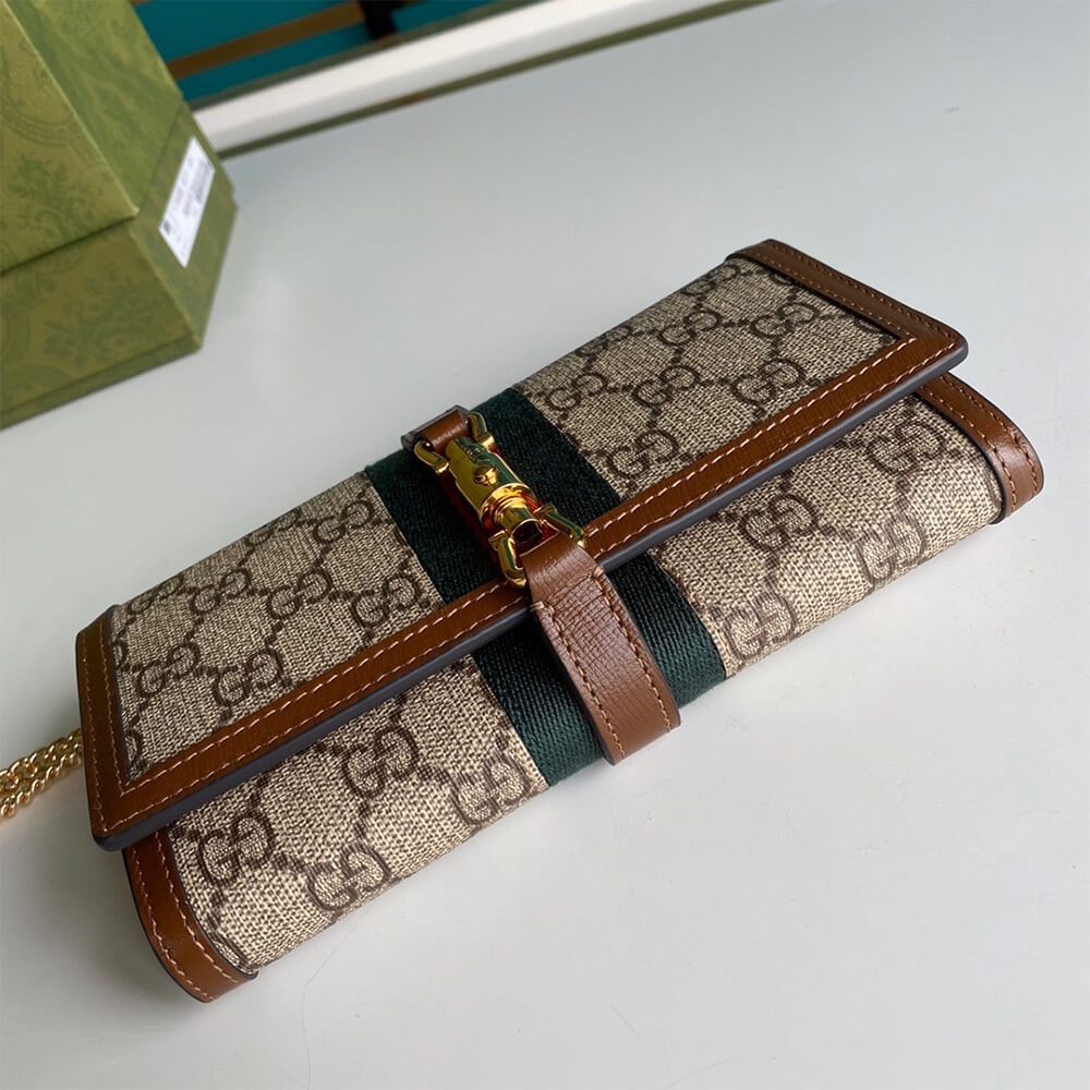 GG Jackie 1961 chain wallet angle 4