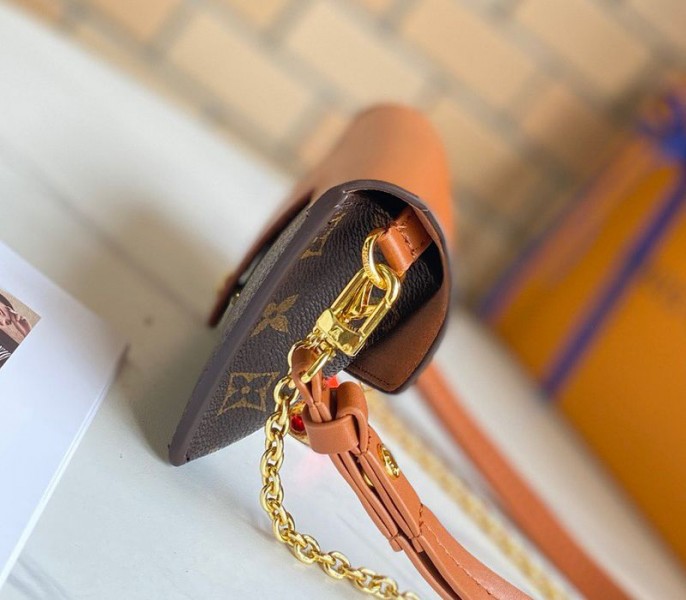 Louis Vuitton Monogram Canvas Padlock On Strap Bag In Caramel angle 4