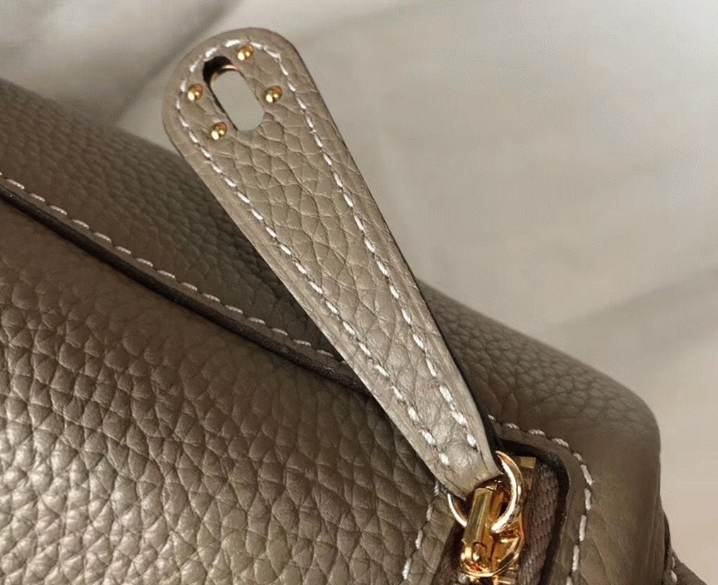 Luxury replica Hermes Lindy Mini handbag in tourterelle shade angle 2
