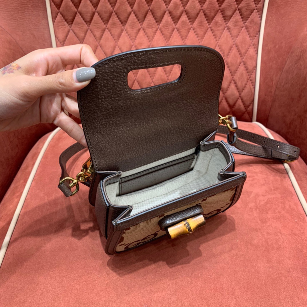 Jumbo handle bag angle 5