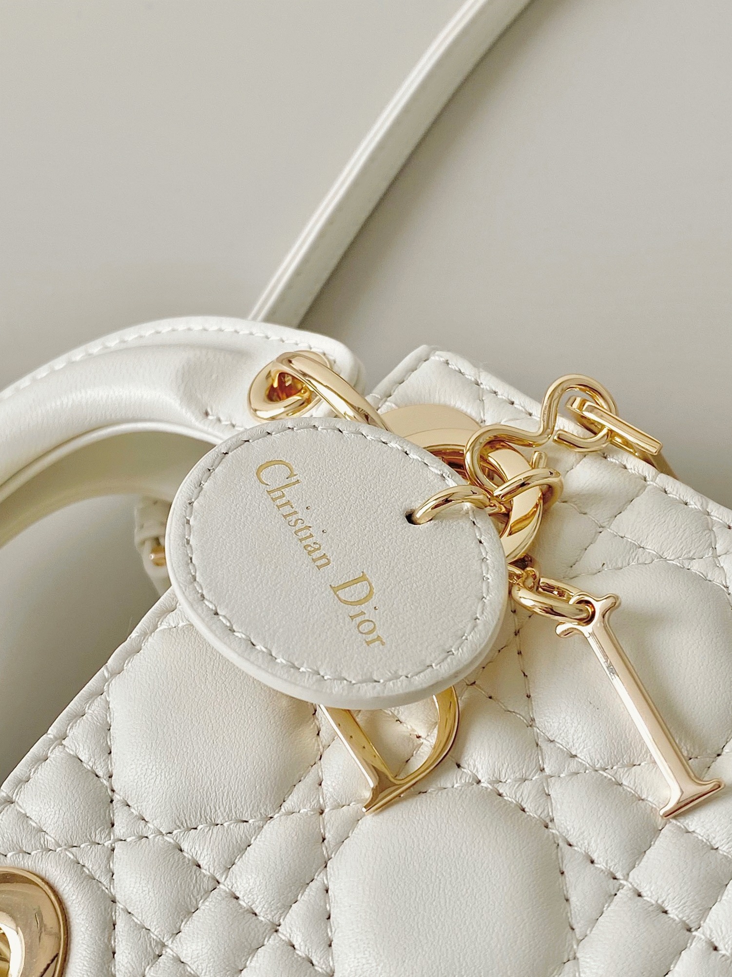 Dior Lady Dior Micro Bag Knockoff in White Cannage Lambskin angle 2
