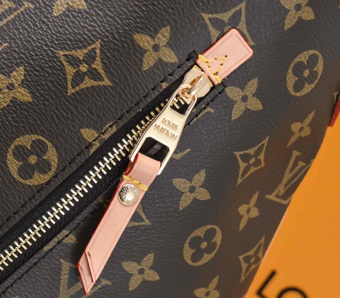 Louis Vuitton Monogram Canvas Delightful GM Tote In Beige angle 5