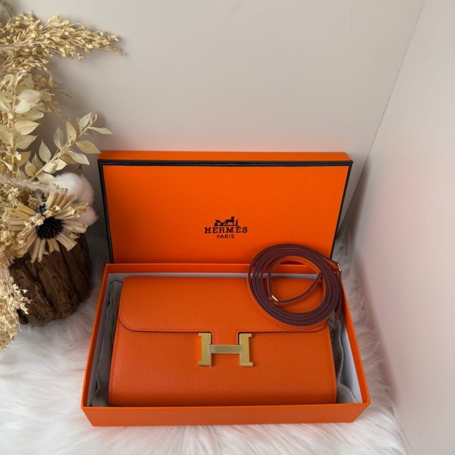 Hermes Constance To Go Rock wallet angle 5