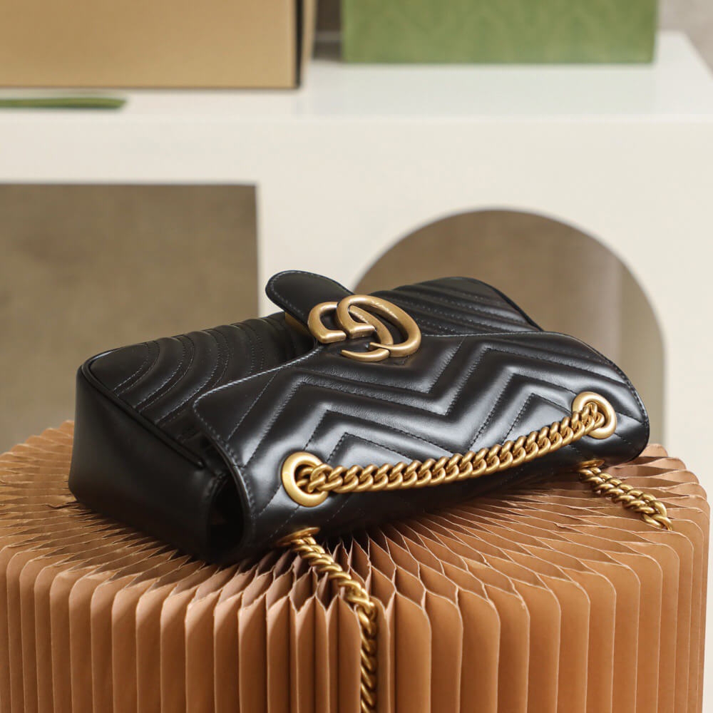 GG Marmont small matelasse shoulder bag angle 2