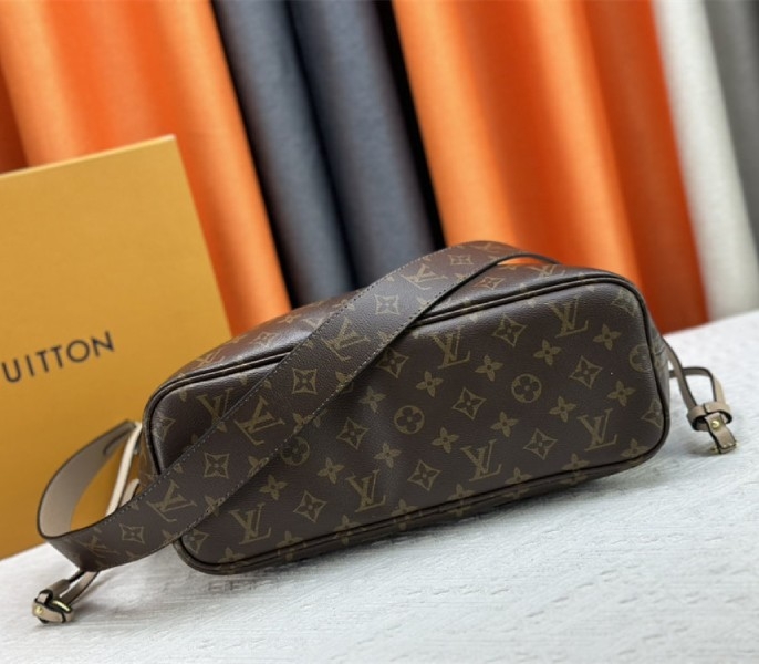 Louis Vuitton Neverfull Bandouliere Inside Out MM Tote In Monogram Canvas And Beige Textile And Leather angle 5