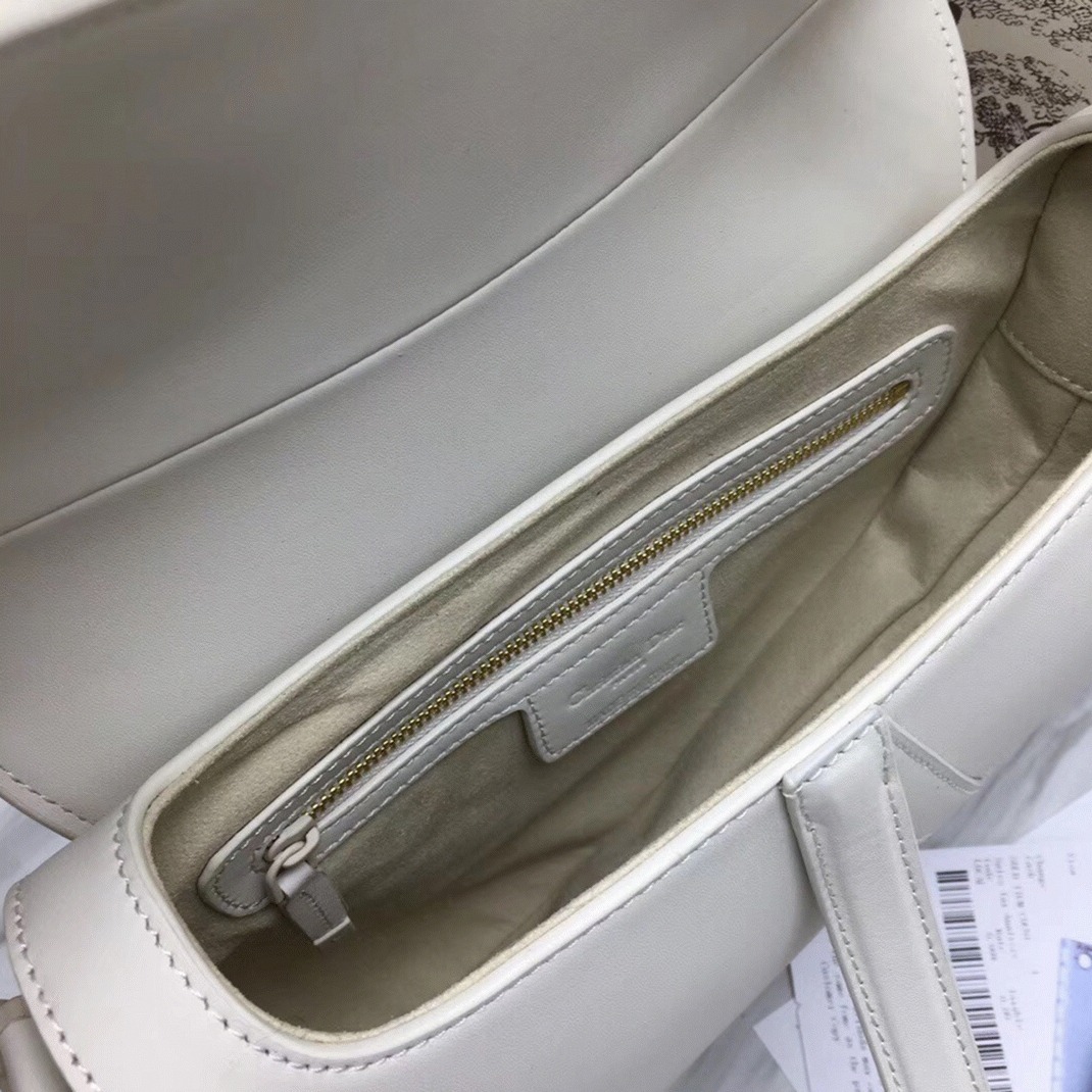 Dior Saddle Bag Fake in White Ultramatte Calfskin angle 3