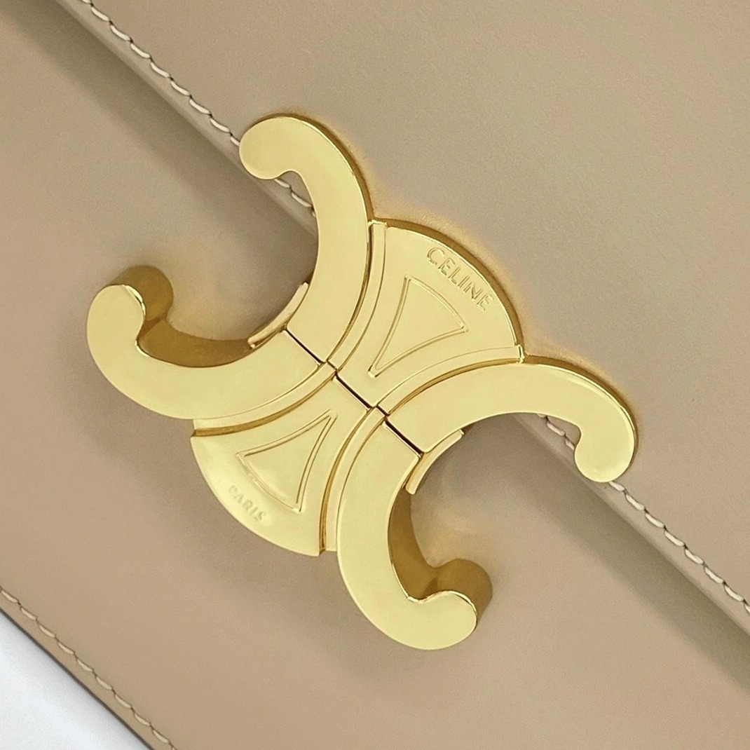 Top Quality Imitation Celine Triomphe Medium Bag In Nude angle 3