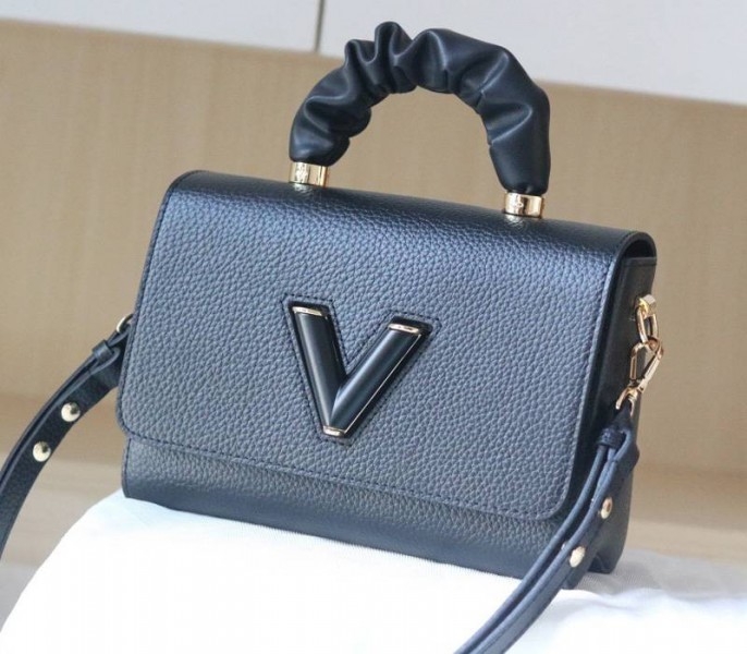 Louis Vuitton Taurillon Leather Twist MM Scrunchie Handle In Black angle 2