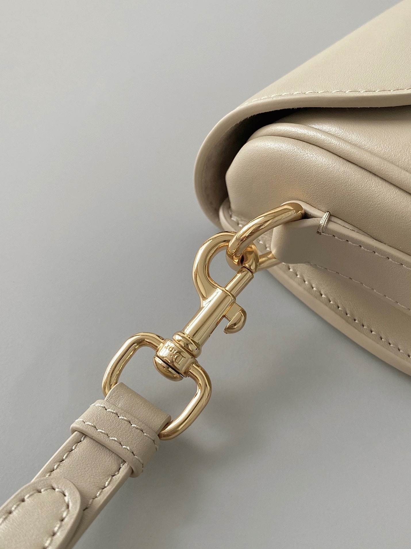 Dior Bobby East-West Bag Replica in Beige angle 2