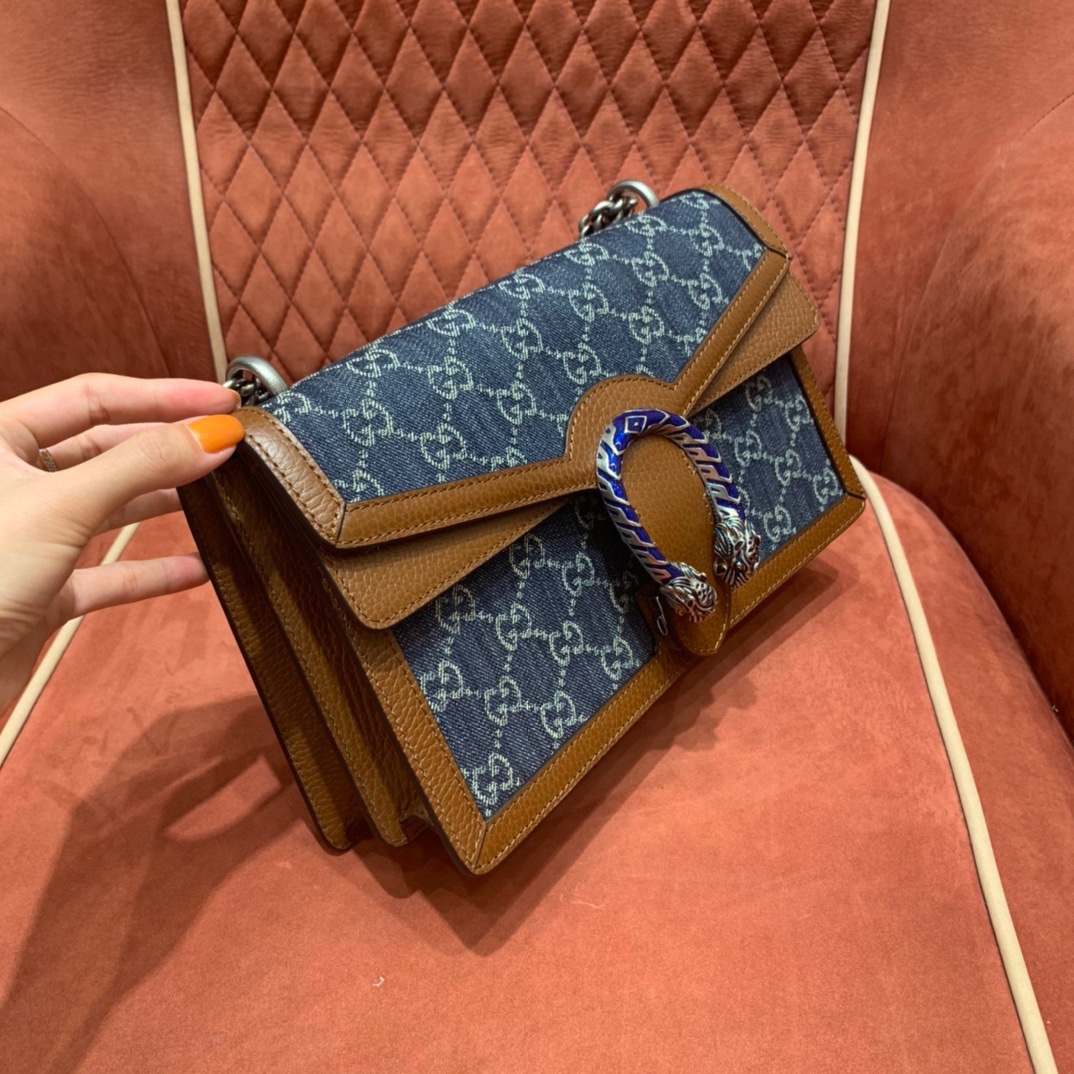 Gucc1 denim shoulder bag angle 2