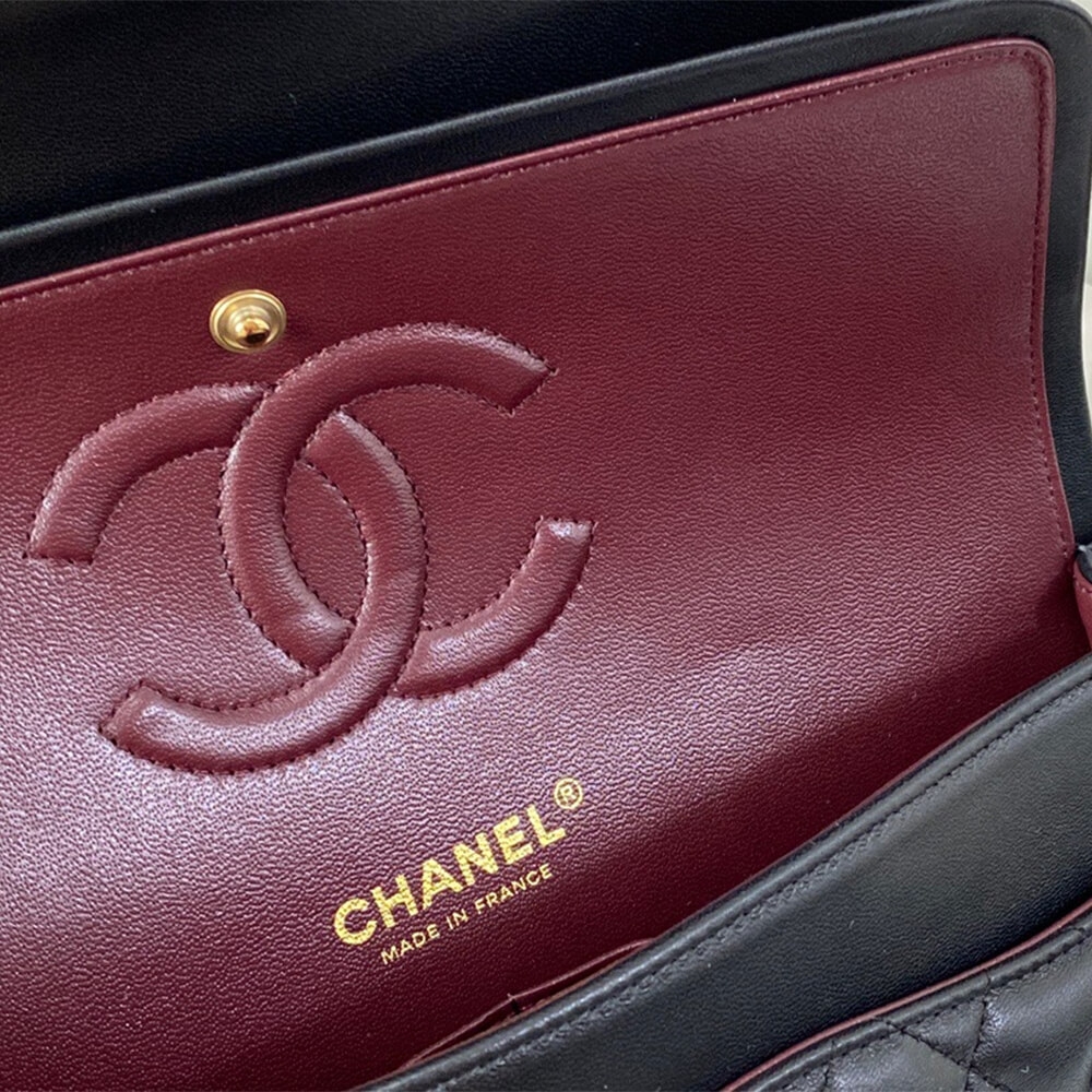 Chanel Classic handbag medium (High-end grade) angle 2