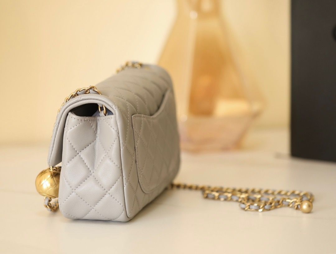 Chanel Golden ball in grey angle 3